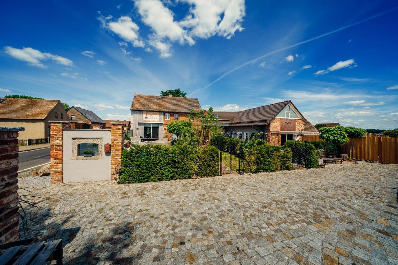 Alte Schmiede Mit Sauna, Pool Und Whirpool Im Aussenbereich Schoenstes Ferienhaus Der Lausitz Elsterheide Exterior foto