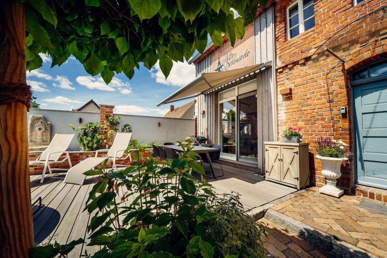 Alte Schmiede Mit Sauna, Pool Und Whirpool Im Aussenbereich Schoenstes Ferienhaus Der Lausitz Elsterheide Exterior foto
