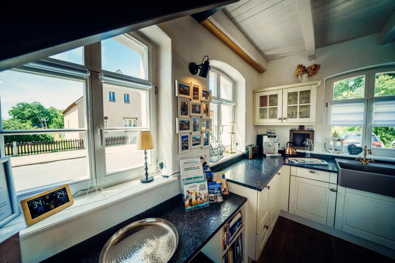 Alte Schmiede Mit Sauna, Pool Und Whirpool Im Aussenbereich Schoenstes Ferienhaus Der Lausitz Elsterheide Exterior foto