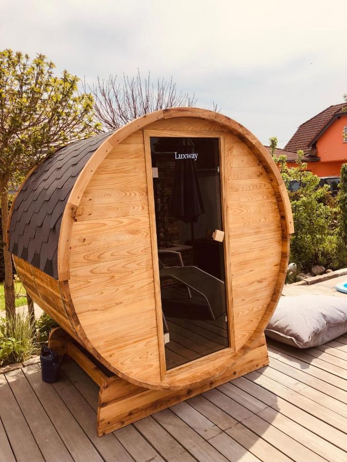 Alte Schmiede Mit Sauna, Pool Und Whirpool Im Aussenbereich Schoenstes Ferienhaus Der Lausitz Elsterheide Exterior foto